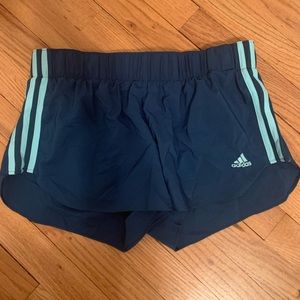 Adidas women’s short size S
